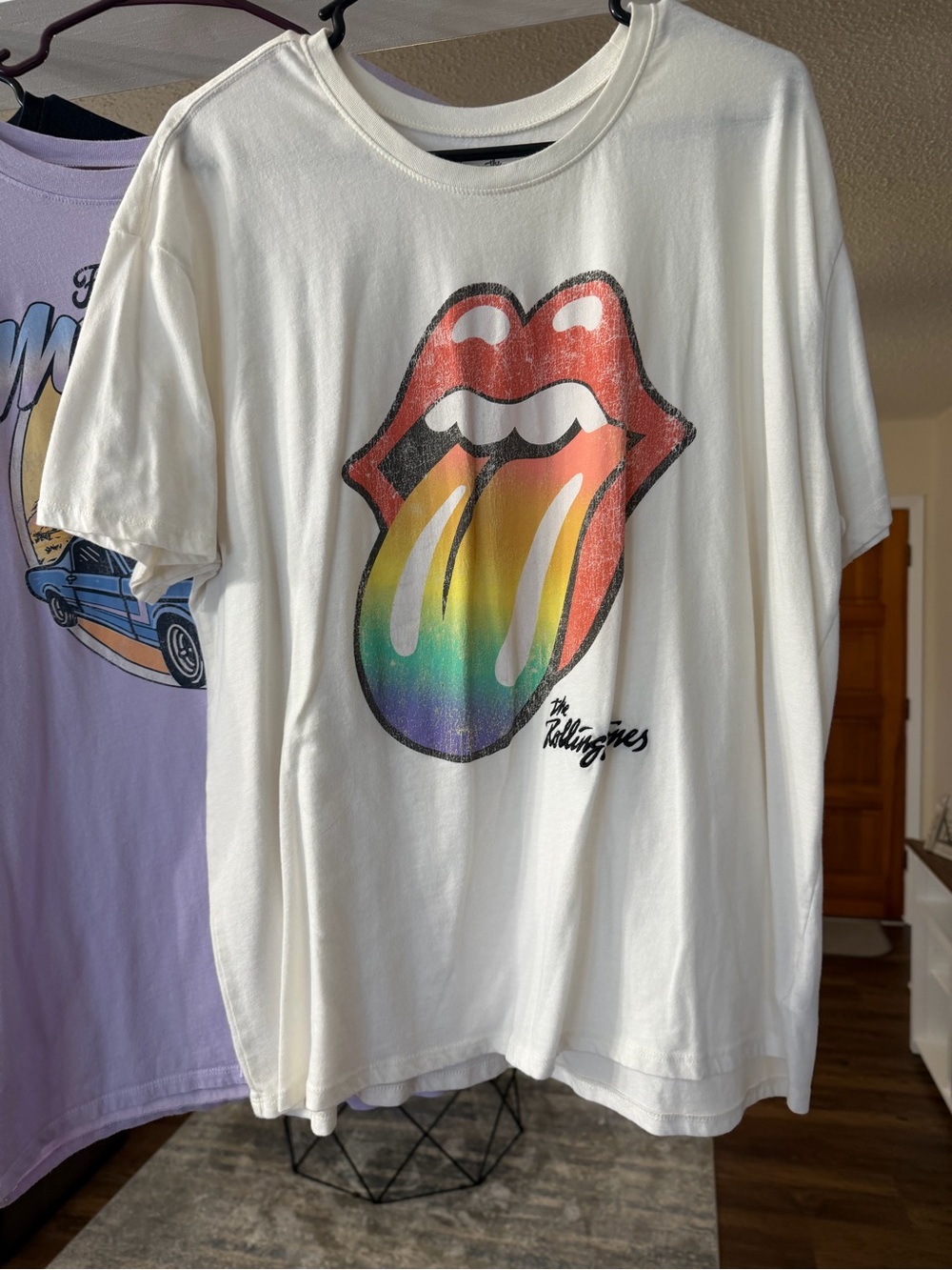 9 T-Shirts - Picture 4 of 10